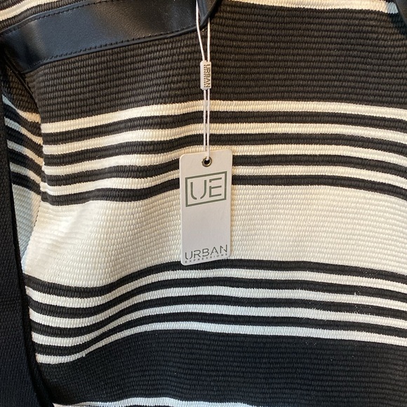 Urban Expressions Duffle Bag NWT - Picture 2 of 8